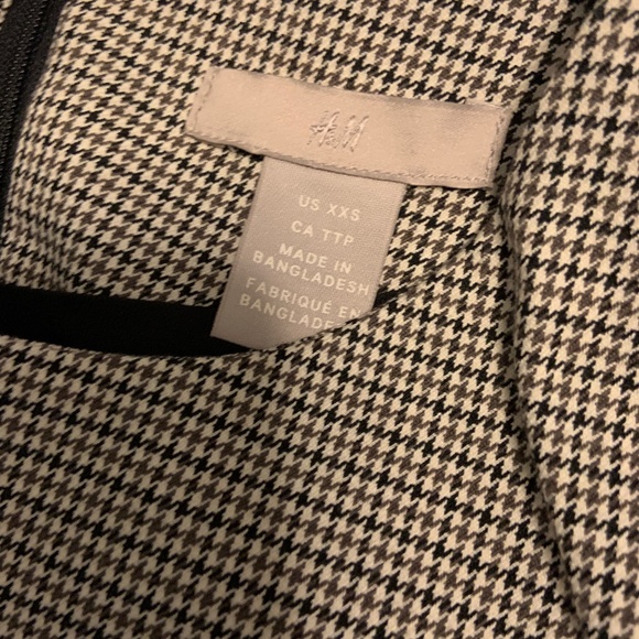 Dress - Picture 3 of 5